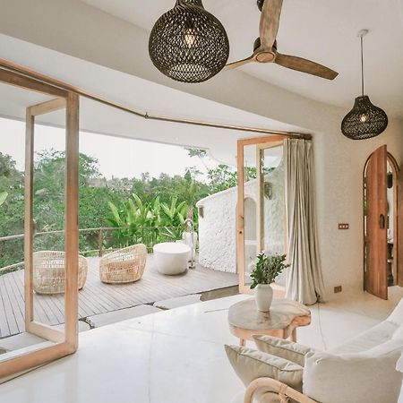 ホテル Solana Wellness Retreat ウブド エクステリア 写真